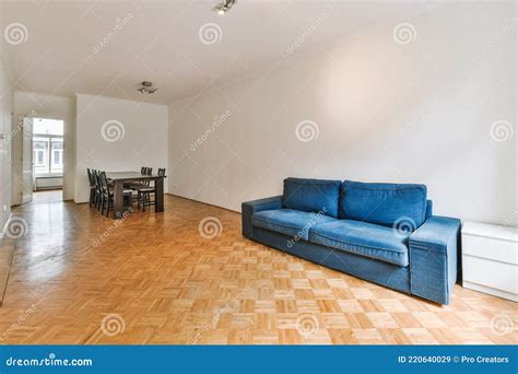 Huge empty room stock image. Image of empty, home, modern - 220640029