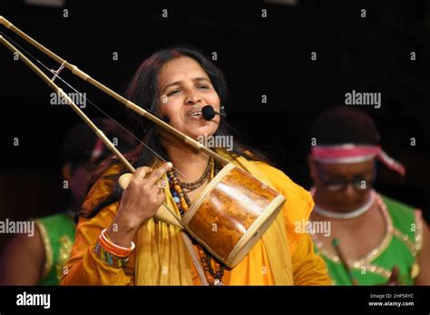 Kolkata West Bengal India 18th Feb 2022 Rina Das Baul Performing