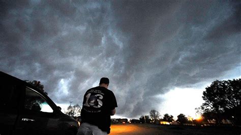 Fotos Los Tornados Dejan 18 Víctimas Mortales En Ee Uu Rt