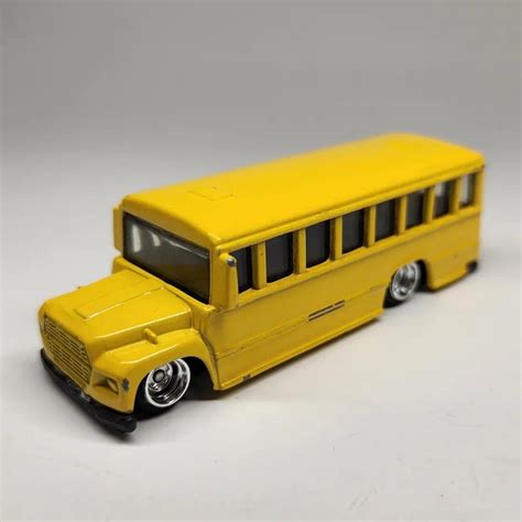 Slammed School Bus : r/HotWheels