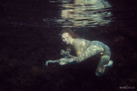 Frida C Nude In Presenting Frida C Free Erotic Beauty Picture Gallery At Elite Babes