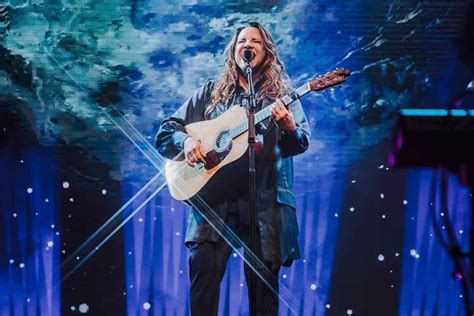 Ana Carolina Canta C Ssia Eller Em Show No Arena Hall Em Bh Cultura