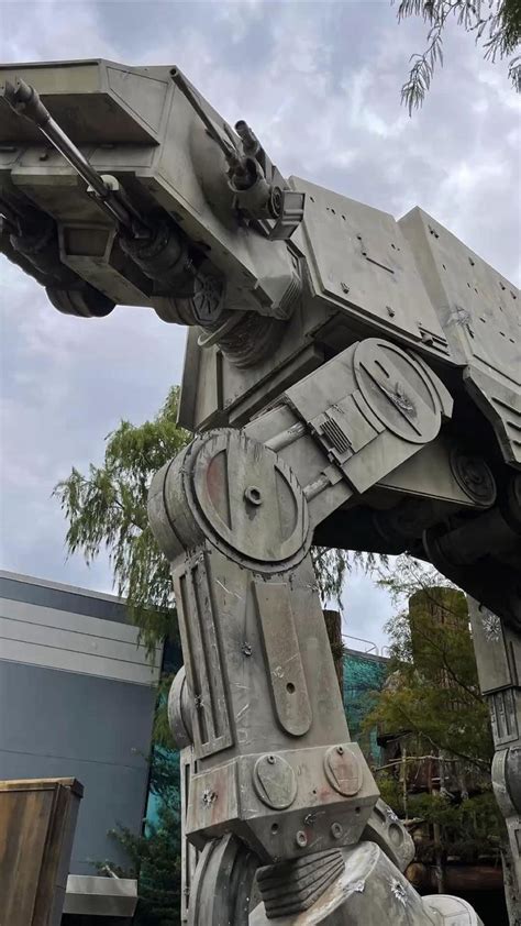 AT-AT - star wars galaxy’s edge : hollywood studios | Star wars ...