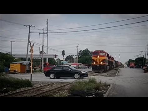 Trenes CPKC En Reynosa M273 Con Porras Y Metada De M A Carro