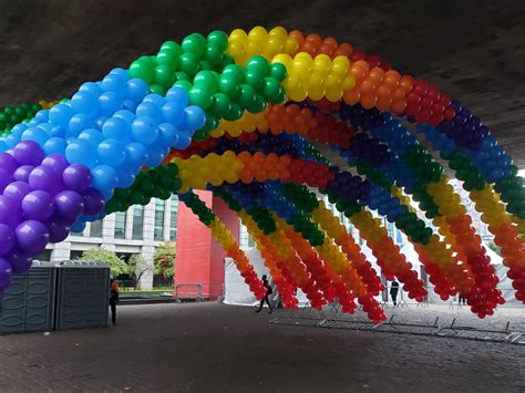 Inocentes úteis o uso ideológico da parada gay de São Paulo Portal Cinco