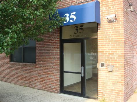 35 N Tyson Ave Floral Park NY 11001 Medical Office For Lease