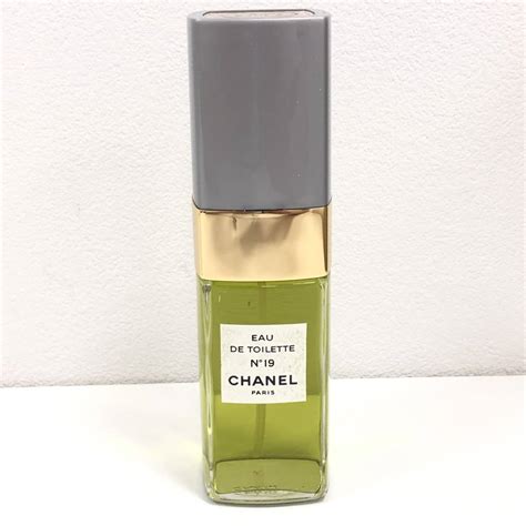 Yahooオークション 【chanelシャネル】 No19 Eau De Toiletteオー