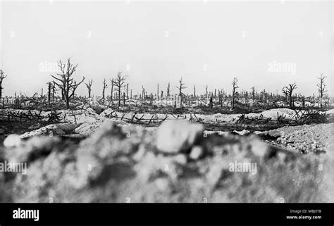 No man's land world war i Black and White Stock Photos & Images - Alamy