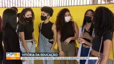 Df Escola Do Recanto Das Emas Comemora A Aprova O De Alunos No