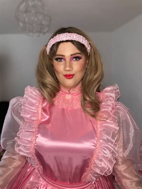 Pin On Sissy Maid Jess