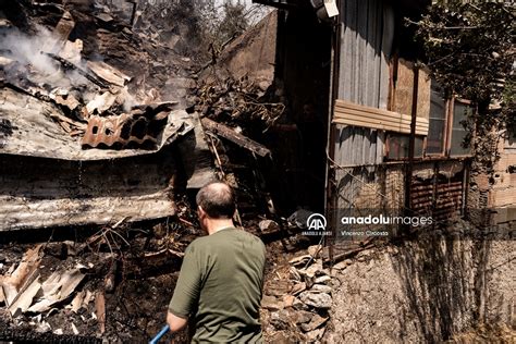 İtalya nın güney bölgelerinde etkili olan orman yangınları nedeniyle 4