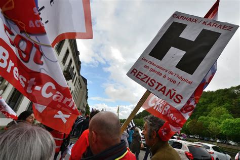 Hôpital de Carhaix 200 personnes ont dénoncé à Quimper des