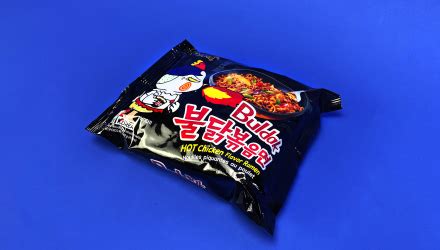 Локшина Samyang Buldak Hot Chicken Куряча Гостра g замовляйте в RETROMAGAZ Гуртова ціна від