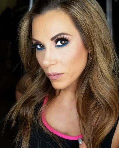 Hello Beautiful Gorgeous Mickie James Flawless Foundation Glam