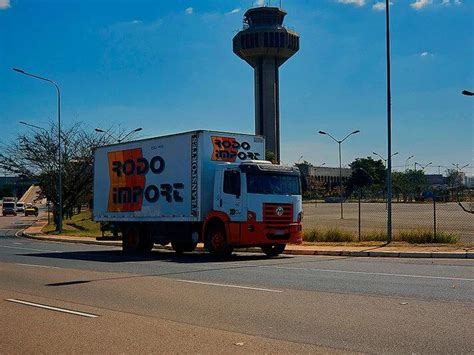 Movimentação de cargas indivisíveis Rodo Import