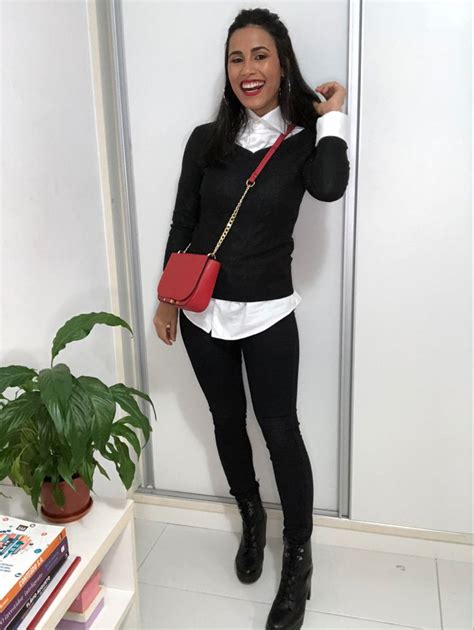 Calça Preta Com Bota - Look com bota | Looks, Calça legging preta, Look
