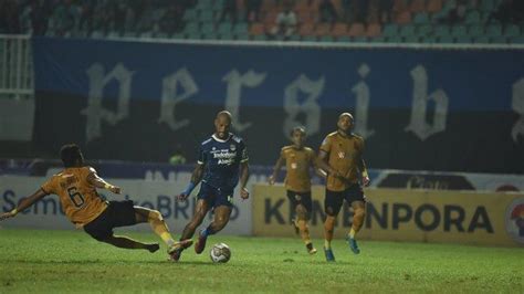 Persib Menang Atas Bhayangkara Fc Kemenangan Penjaga Semangat Meski