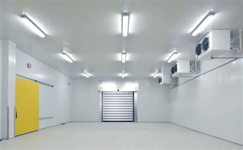 Tips For Properly Maintaining A Commercial Cool Room