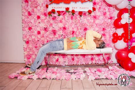 SEXYBODY KIT LINGERIE VS PAJAMAS PRE VALENTINES DAY PARTY Waynemediaphotos