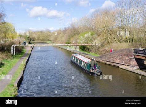 Canal tipton hi-res stock photography and images - Alamy