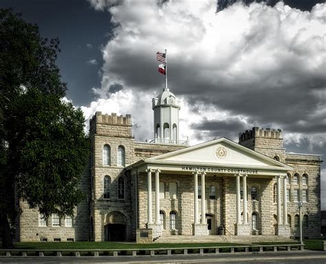 Hamilton County Courthouse - Hamilton Texas Photograph by Mountain ...