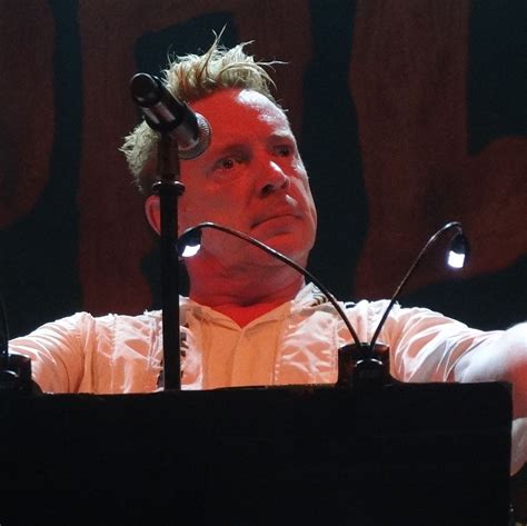 Oninternet John Lydon Ex Vocalista De Sex Pistols Le Sobra