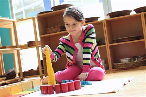 What are the Benefits of Putting My Child in a Montessori School?