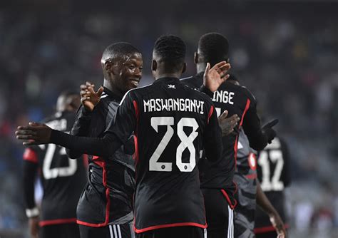 Pirates legend gives Patrick Maswanganyi jersey number blessing!