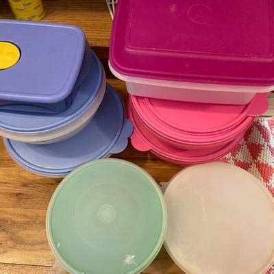 Pink And Blue Tupperware Estatesales Org