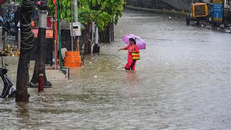 Imd Issues Orange Alert To Four Districts In Kerala Yellow To Others