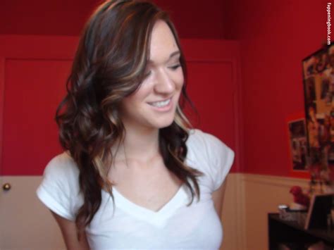 Alisha Marie Nude OnlyFans Leaks Fappening FappeningBook