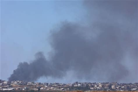 Larmée Israélienne Poursuit Son Attaque Contre Le Camp De Jabalia à Gaza