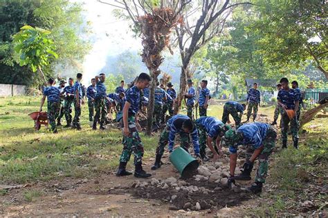 Bakti Sosial Dalam Rangka Peringatan Ke 75 Hari Bakti TNI Angkatan