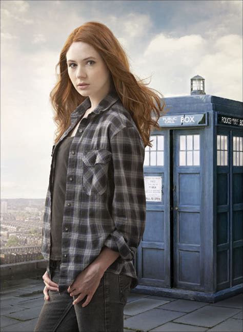 Karen Gillan As Amy Pond Amy Pond Photo 17155330 Fanpop