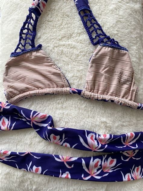 Acacia Swimwear Blue Island Orchid Bikini Top Size Me Gem