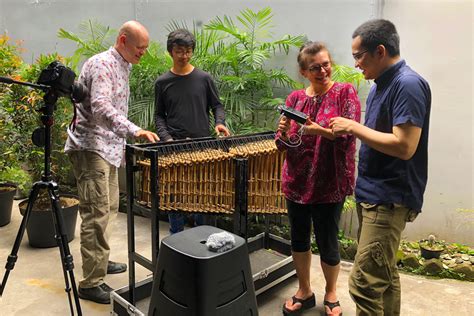 Angklung in Bandung! - Orchestra of Samples