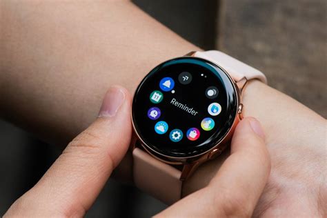 Samsung Ou Apple L Ternel D Bat S Tend Aux Montres Connect Es