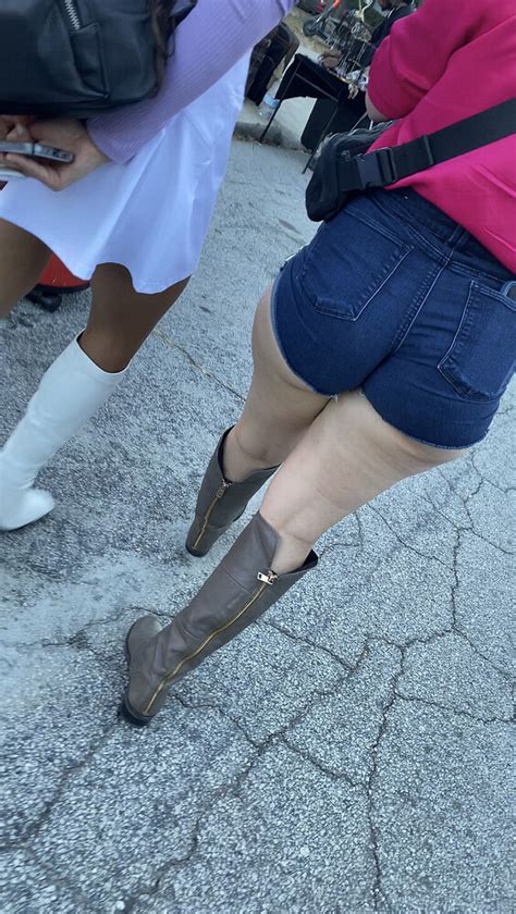 Thick Ass Chick In Jean Shorts Tight Jeans Forum