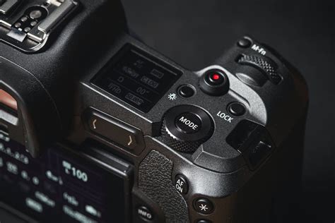 Canon EOS R5C Review | Everything You Want In a Hybrid? | Wedio