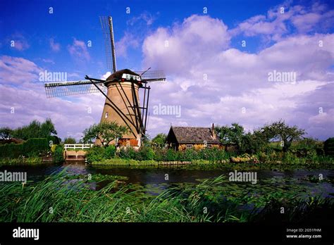 Windmill House Hi Res Stock Photography And Images Alamy