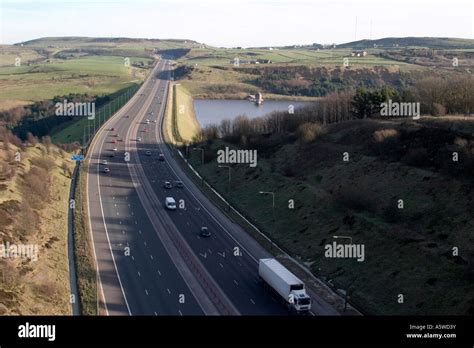 Scammonden Dam Hi Res Stock Photography And Images Alamy