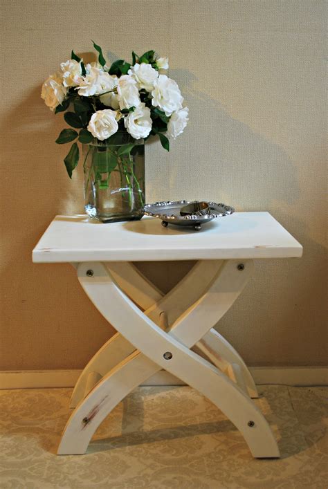 Gorgeous White Side Table White Side Tables Siding Gorgeous Interior