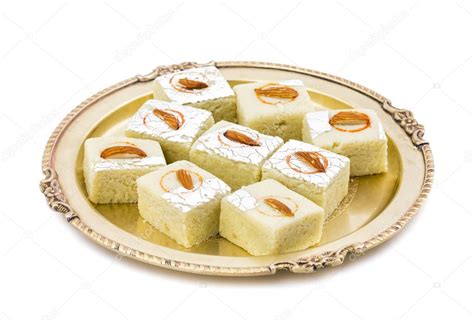 Alimento dulce indio Badam Barfi también conocido como Mithai barfee