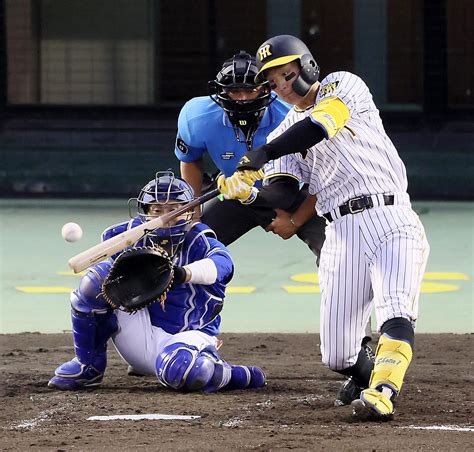 【阪神】森下翔太、東海大相模の先輩・中日小笠原から初安打「変化球をセンター方向にはじけた」 プロ野球写真ニュース 日刊スポーツ