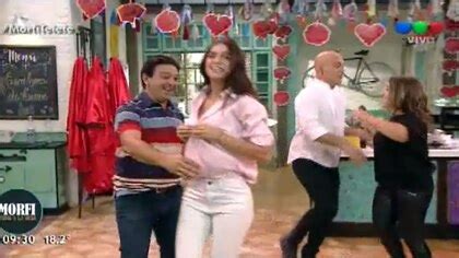 El Descuido Hot De Zaira Nara Durante Un Programa En Vivo Infobae