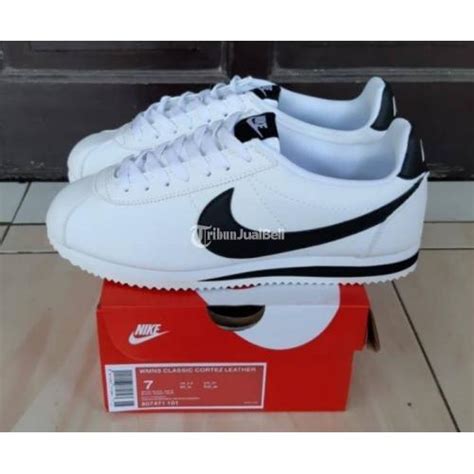 Sepatu Nike Cortez White Black Size Banyak Barang Baru Di Bandung