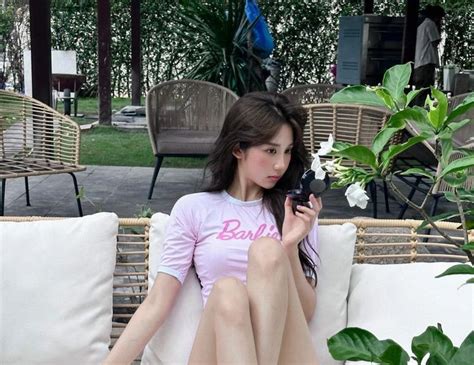 Hot Girl Qu N Nh N Ngo I I M C Style Thi U N Xinh Nh B P B B O Tri Th C V Cu C S Ng