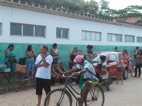 G1 Pais Protestam Pelo 3º Dia Pedindo Melhorias Em Escola De Fundão