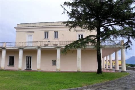 Villa Delle Ginestre Giacomo Leopardi Viaggio In Baule