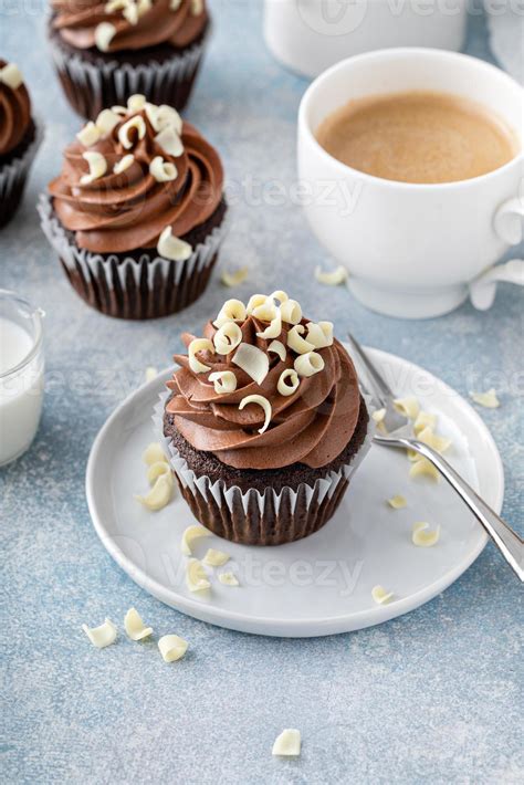 Dark Chocolate Cupcakes With Whipped Ganache Frosting And White